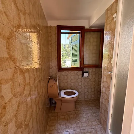 La Tana Del Granchio Apartment *